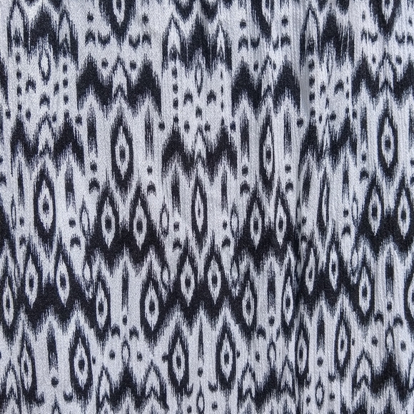 H&M Maxi Skirt Feather Print sz 6 - Picture 4 of 6